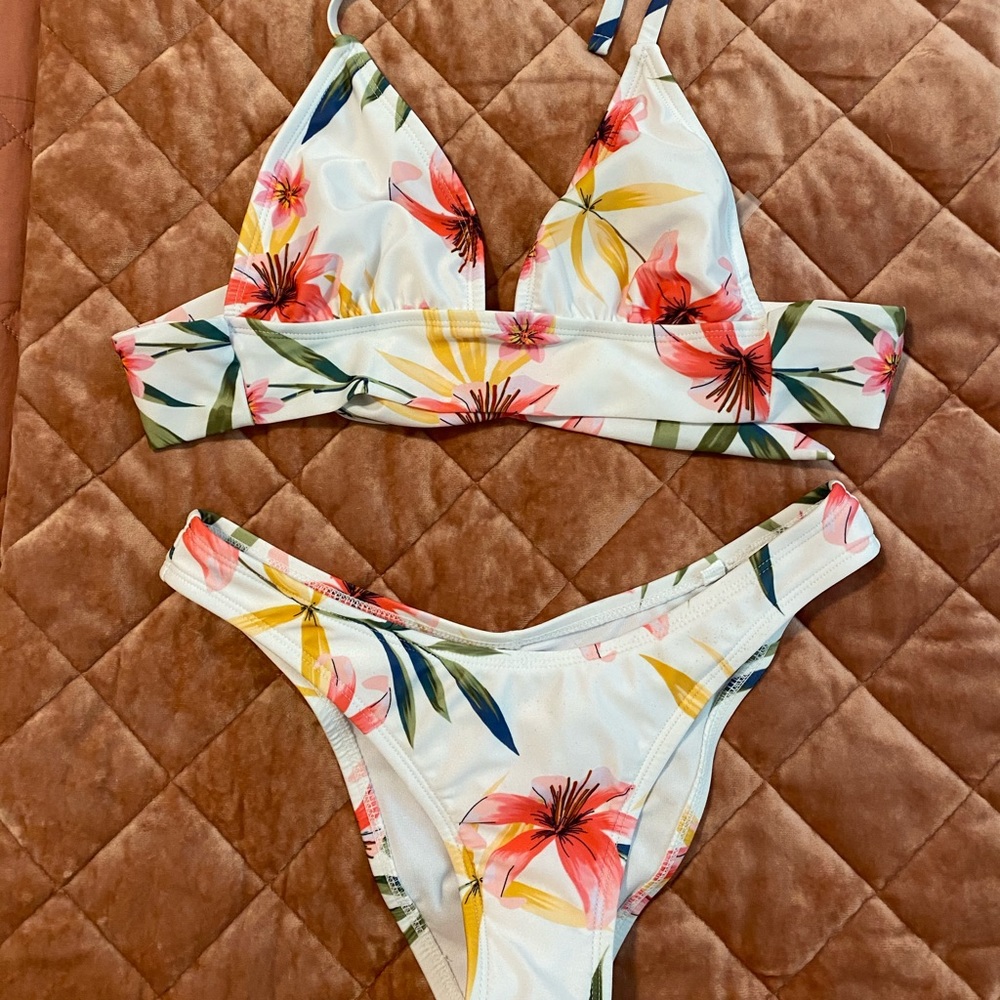 Shade and Shore white floral bikini